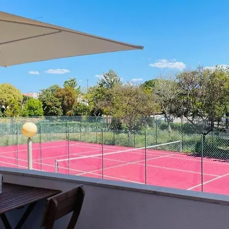 Apartment Aqua Plaza 2 Bedr Swimming Pool 5 Min To The Olhos de Agua (Albufeira)